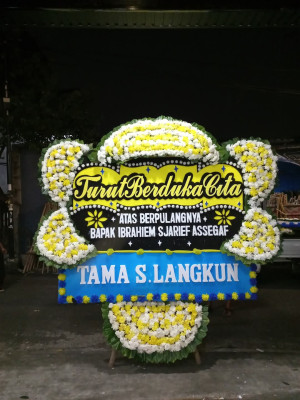 Papan Bunga Duka di Guna